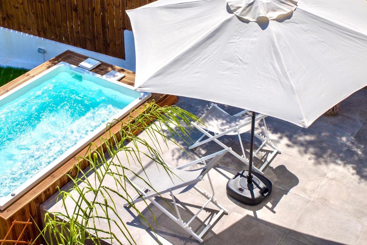 הרסוניסוס Villa Izabela Apartments With Private Pools מראה חיצוני תמונה