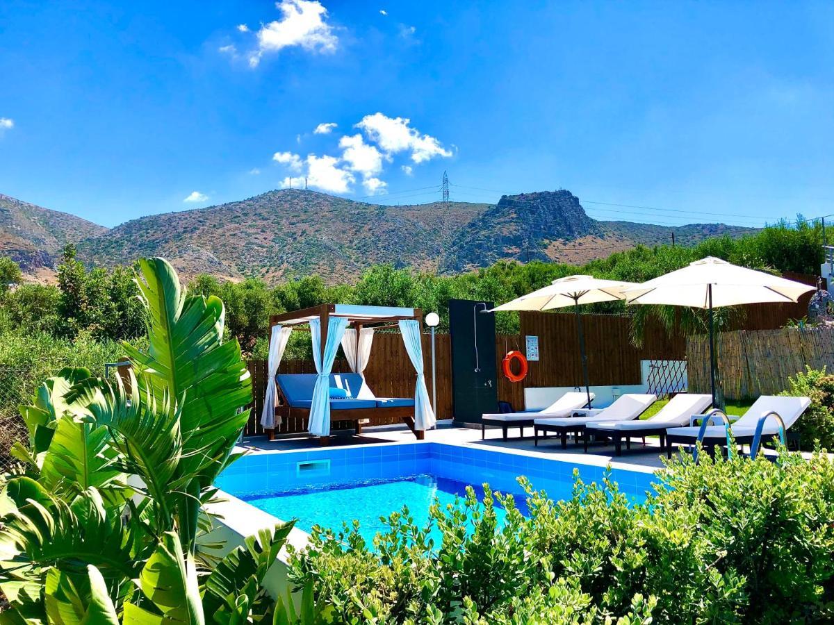 הרסוניסוס Villa Izabela Apartments With Private Pools מראה חיצוני תמונה