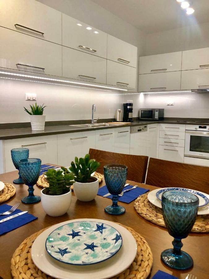 הרסוניסוס Villa Izabela Apartments With Private Pools מראה חיצוני תמונה