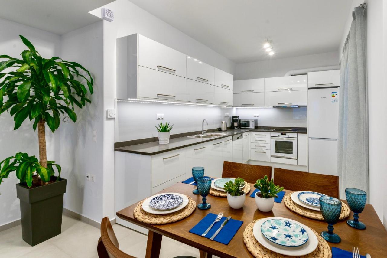 הרסוניסוס Villa Izabela Apartments With Private Pools מראה חיצוני תמונה